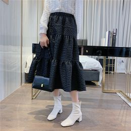 Skirts 2023 Black High Quality Jacquard Material Women Solid Colour Long Pendulum Female Modest Classy With Big Swing 230317