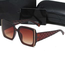 Luxus-Designer-Sonnenbrille Herrenbrille Outdoor-Fotorahmen Schattierung PC-Rahmen Mode-Klassiker Damen-Sonnenbrille Damen-Spiegel Kings-Brille UV400