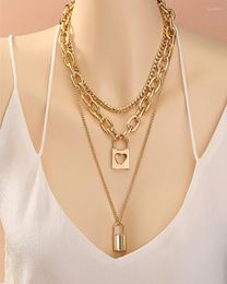 Pendant Necklaces Vintage Punk Metal Texture Love Heart Shape Lock Three-piece Necklace Ladies Neck Jewellery