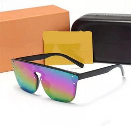 Солнцезащитные очки Desinger Squaren