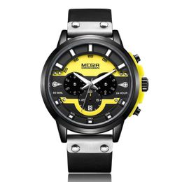 Wristwatches Megir 2080 Fashion Quartz Sports Men Watch Multifunctional 3 Dials Chronograph 3ATM Waterproof Luminous Hands Wrist