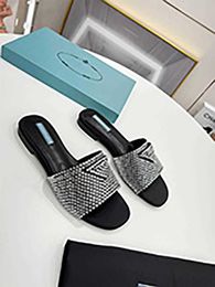 High Quality Designer 2022 Women's Sexy Luxury Pearl Slippers Platform Leisure Summer Wide Flat Beach Sandals Size 35-42 With Box