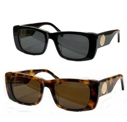 Designer Womens Sexy Cool Sunglasses 2586Top Luxury Sunshade Retro cats eye Small Frame outdoor party personality Logo on the leg with original box NEW