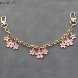 Keychain viuton lvs Keychains Luxury Bag Charm Chain louise vuitton For Women Pink Flower Pendant Decoration Accessory Metal Buckle Ring Birthday GiftKeychains 03