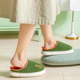 Slippers Women Indoor EVA Soft Platform Shoes Men Home Comzy Warm Furry Slides Casais de inverno Zapatillas Casa