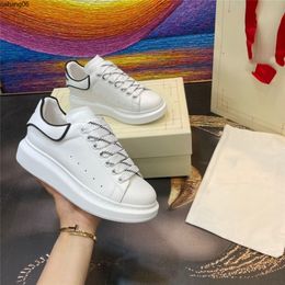 Fashion Men Shoe Designer Women Leather Lace Up Platform Oversized Sole Sneakers White Black mens womens Luxury velvet suede Casual Shoes 35-45 MJKNxzJp rh6000001