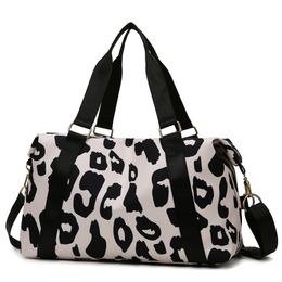 Stuff Sack Travel Bags Duffle Shoulder Bag Large Multifunctional For Girls Female Big Capacity Sports Storage Fitness Handbag 230317