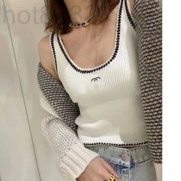 Women's Tanks & Camis Designer Embroidery Lace Hem Split Knitted Tank Top 2023 Early Spring Black and White Slim Fit Bottom Shirt Q4DH