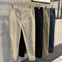 Men's Pants Korean Fashion Pants Men 9 Part Ankle Length Casual Pants Men Work Trousers Summer Breath Cool Thin Solid Colour Pleated Pants 230320