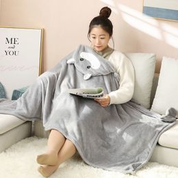 Blankets Textile City Cute Cartoon Hooded Throw Blanket Coral Velvet Soft Solid Wearable Adult Children Blanket Hoodie for Autumn Winter 230320