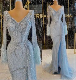 2023 Light Sky Blue Prom Dresses Beaded Feather Side Slit V Neck Long Sleeves Tulle Pleats Custom Made Evening Gown Formal Ocn Wear Vestidos Plus Size 403 403