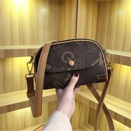 2023 Classic Luxurys Designers Messenger Bag For Women Crossbody Camera Bag Leather Double Casual Wide Strap Shoulder Bags