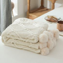 Blankets Chenille Plaid Throw Blanket Pink Ivory Grey Pompom Knitted Gift Bedspread Super Soft Bed Sofa Cosy Chunky Knit Blankets 230320