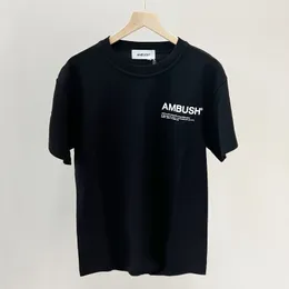 Дизайнерская рубашка AMBUSH Мужская футболка короткая женская рубашка поло с принтом leeter Рукав Грудь Письмо Светоотражающие Мужчины и женщины Пара футболок верхняя мода
