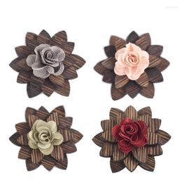 Brooches 2023 Men Women Layer Flower Wooden Handmade Groom Wedding Party Suit Shirt Wood Lapel Pins Tie Brooch Corsage Accessory