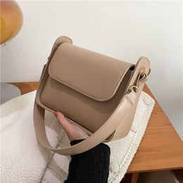 Wallets Chic Simple Small Flap Shoulder Bags For Women Solid Color Pu Leather Handbag Clutch Lady Crossbody Purse Messenger Bag G230308