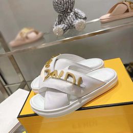 High quality designer slippers slides white pink classic fashion ladies letters sandals leather beach outdoor