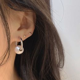 Charm Cold Wind Restoring Ancient Ways Drawing Grind Arenaceous Metal Ball Ear Clip Senior French Fashionable Design Earrings G230320