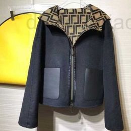 Women's Wool & Blends Designer High Quality and Blend Coat Short Hooded Jacket Winter Fashion Reversible Full F Letter Print Top TNF5