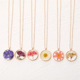 S3530 Retro Transparent Resin Natural Dried Flowers Pendant Necklace DIY Dripping Glue Eternal Flower Choker Necklaces