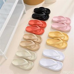 Slippers New Summer Fashion Couple Slippers Indoor Home Bath or Outdoor Sports Beach Flip Flops Comfortable Opened Toe Platform Shoes AA230320