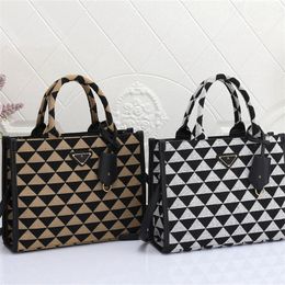 Designers Tote Bag Shopping Women Handbag High Capacity Men Hand Bags Purse Fashion Cosmetic Bag Shoulder Totebag