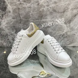2023Womens Designer Casual Shoes Calfskin Shoe Mens Technical Platform Sneakers Grey Designers Sneaker Knits Runner Fashion Trainers