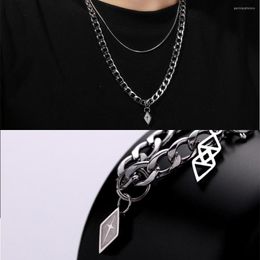 Pendant Necklaces Trendy Triangle Necklace For Men Women Vintage Punk Fashion Geometric Male Stainless Steel Chain