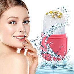 Ice Roller Ice Facial Roller Face and Eye Ice Cube Mould Puffiness Relief Tighten Skin Reusable Silicone Moulder