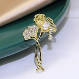 Gold Colour Ginkgo Leaf Brooches for Women Wedding Party Metal Imitation Pearl Plant Leaf Brooches Pin Fashion Femme Bijoux Jewel