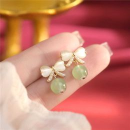 Charm French Earrings Gentle Temperament Niche Design Pearl Opal High-grade Green Earrings Female Birthday Present 2022 Wholesale G230320
