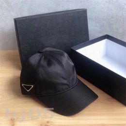 Trendy mens baseball cap designer hats fashion accessories cotton material multisize gorra triangular enamel retro simplicity fitted hats black PJ051 C23