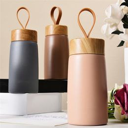 Water Bottles Nordic Style Insulated Coffee Cup 304 Stainless Steel Wood Grain Mug Thermos Portable Travel Water Mug Thermocup 230320