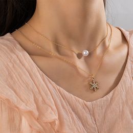 Exquisite Pearl Stone Snowflower Pendant Neckalce for Women Charms Gold Colour Alloy Metal Party Jeweley Collar