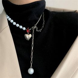 Chains Unique Design Reflective Pearl Necklace Female Love Red Pendant Tassel Stitched Collarbone Chain Hip Hop Multi Layered Choker