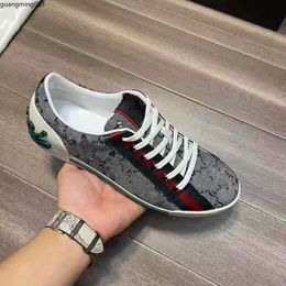 The latest sale high quality men's retro low-top printing sneakers design mesh pull-on luxury ladies fashion breathable casual shoes kmjn gm3000000003