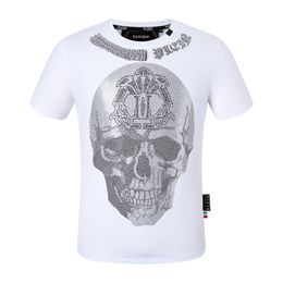 PLEIN BEAR T SHIRT Mens Designer Tshirts Brand Clothing Rhinestone PP Skull Men T-SHIRT ROUND NECK SS GOTHIC BANNER PLEIN WITH CRYSTALS Tshirt Top Tees 161703