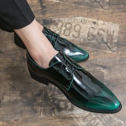 Dress Shoes Men Mirror Face Oxfords Luxury Designer Formal Patent leather Pointed LaceUp Business Green Mocasines 230320