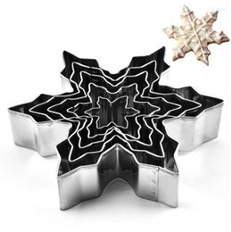 Baking Moulds 5Pcs/set Xmas Snowflake Shape Cookie Cutters Stainless Steel Snow Form Biscuit Mould DIY Fondant Chocolate Cake Decorating