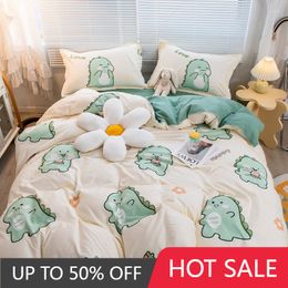 Bedding Sets Luxury Double Set Nordic Warm Winter Designer Cute Artistic Aesthetic Neutral Couvre Lit Bed Furniture