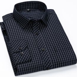 Men's Casual Shirts Men's Classic Standard-fit Plaid/striped Social Office Dress Shirt Single Patch Pocket Long Sleeve Formal Business Basic Shirts 230321