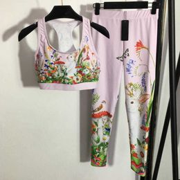 23ss designer de marca feminina roupas de treino de ioga coelho estampa de flores top com almofadas no peito conjunto de leggings elásticas roupas femininas de alta qualidade a1