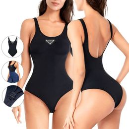 2023 Jumpsuos para mujeres de diseño Rompers Sexy Solid Women Bodysuit Flaky Fashion Lace Up Sleeveless Off Shoulder Femenino Valor V Summer Casual