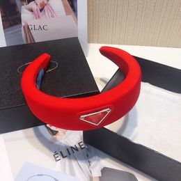 New Triangle Mark Headband Female Hair Accessories Wholesale Face-Looking Small French Logo Fashion Simple Version Thick High Skull
