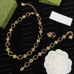 Luxury Antique Gold Plated Chokers Necklace Chic Designer Double Letter Flower Bracelet Have Stamp Jewelry Women Wedding Party Gift With Box