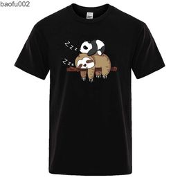 Men's T-Shirts Panda Lying On A Sloth Cute Printed Male Tee Shirt Oversized Crewneck Top Regular Sleeve Tee Shirts Men Fashion Style T Shirt W0322