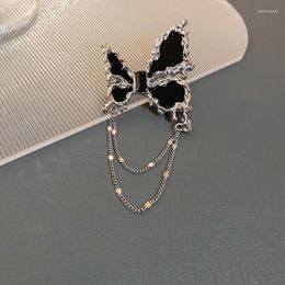 Brooches Cool Girl Butterfly Chain Brooch Working Woman Jewellery Neckpin Tie Clip Princess Party Korean