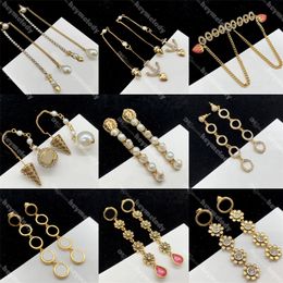 Stylish Letter Pendant Studs Designer Flower Hoop Earrings Interlocking Letter Diamond Eardrops