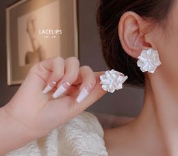 Fashion New Popular Earrings Classic Style White Flower Stud Earrings Luxury Beautiful Earrings Women Wedding Jewellery Earrings High Quality Gift