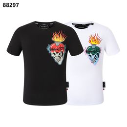 24ss Plein Bear t Shirt Mens Designer Tshirts Brand Clothing Rhinestone Pp Skull Men T-shirt Round Neck Ss Love Tattoo with Crystals Hip Hop Tshirt Top Tees 161718